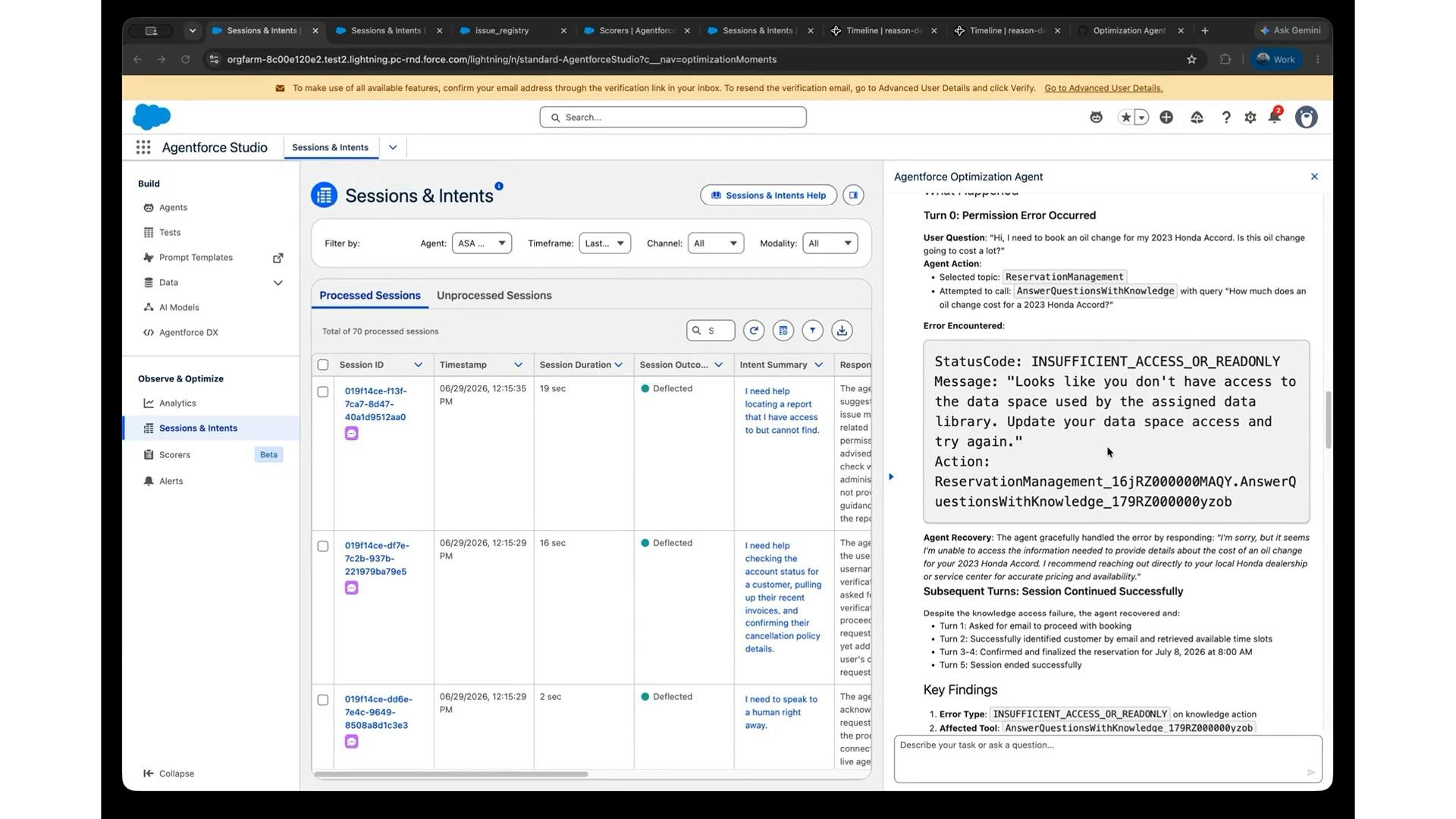Risposta di Agent Optimizer che mostra la domanda dell'utente, il subagente selezionato, l'azione Knowledge, l'errore di accesso insufficiente, il ripristino dell'agente e i turni successivi.