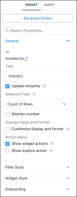 Panel con un widget de lista. Las propiedades de widget se muestran en el panel de la derecha.