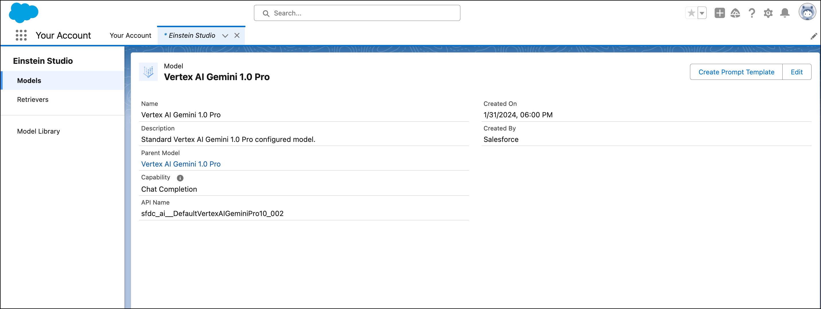 En Einstein Studio Salesforce-aktiverad modell som visar alternativet att skapa en uppmaningsmall.