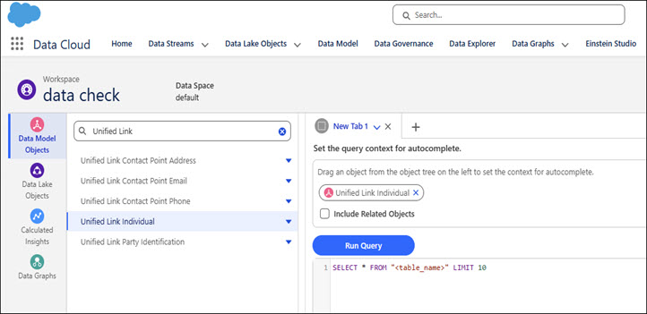 Drag and drop the Unified Link Individual object to the query context window.