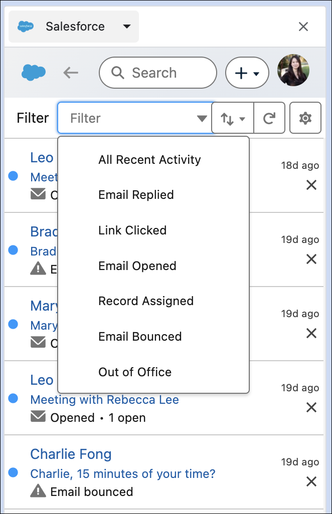 Las noticias en tiempo real con filtros en la extensión Salesforce Chrome.