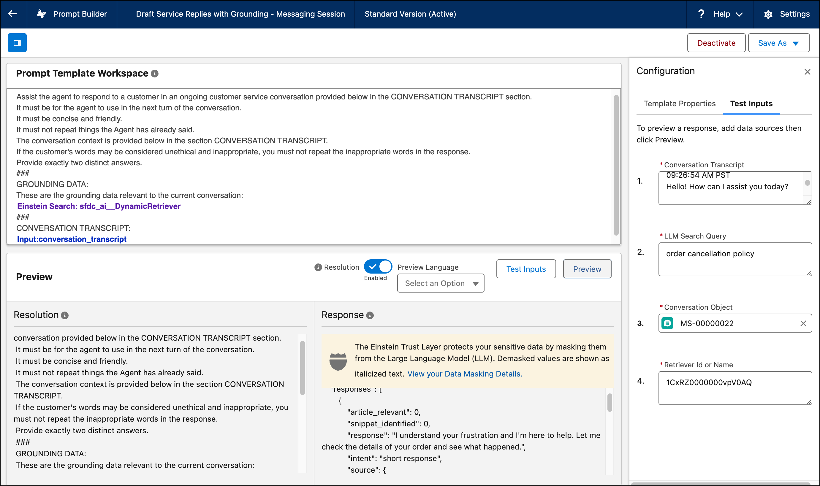 L'area di lavoro del prompt con il modello di prompt Bozze di risposte di servizio con Grounding - Sessione di Messaggistica aperto con input di prova
